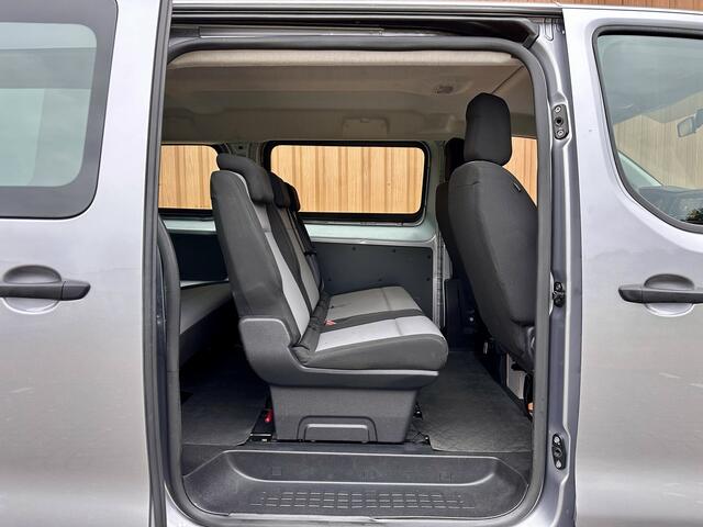 Peugeot EXPERT Traveller 8P 1.5 BlueHDi 120 Business Long S&S | Exportprijs | Cruise Control | Parkeersensoren Achter | Apple Carplay/Android Auto | Airconditioning | Bluetooth | Navigatie |Stop & Go |