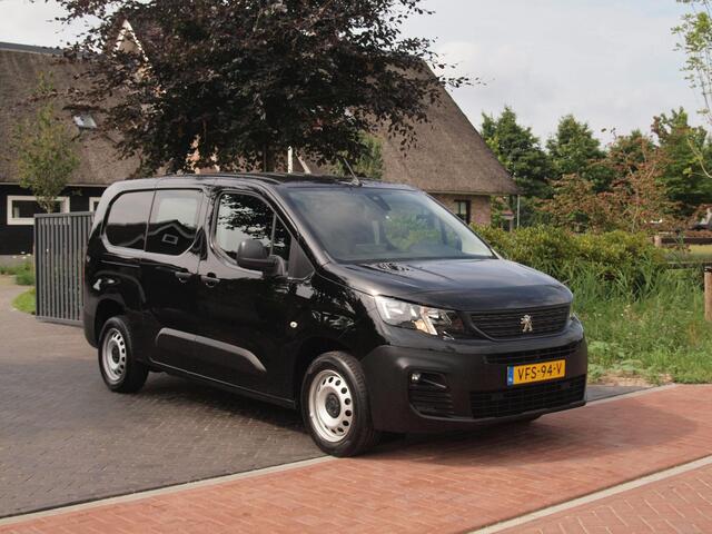 Peugeot PARTNER 1.5 BlueHDI Asphalt Long | Camera | Trekhaak | Cruise Control | Apple Carplay | Automaat |