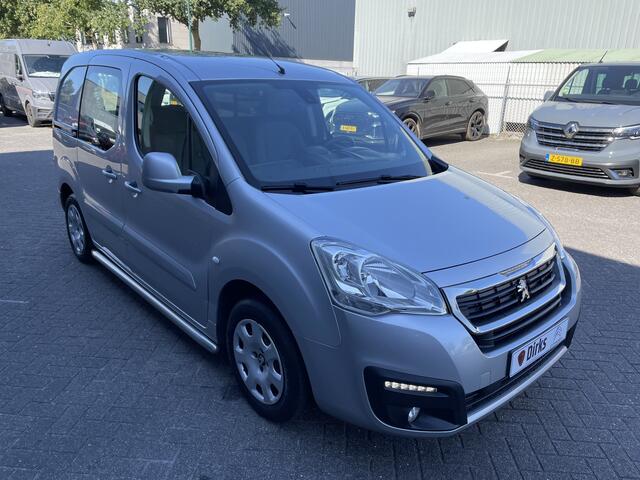 Peugeot PARTNER 100pk L1 Première (Trekhaak - Camera - Sidebars - Airco - Apple Carplay - Laadruimte betimmering - Parkeersensoren - Cruise Controle)