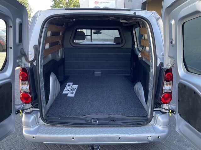 Peugeot PARTNER 100pk L1 Première (Trekhaak - Camera - Sidebars - Airco - Apple Carplay - Laadruimte betimmering - Parkeersensoren - Cruise Controle)