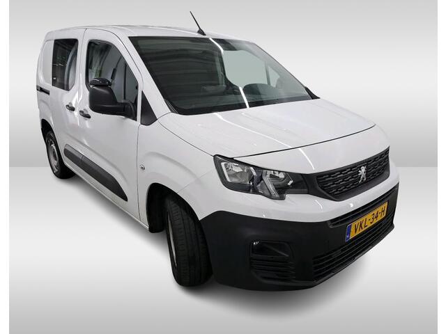 Peugeot PARTNER 1.2 Benz.111PK Euro6 * Distributie bij 51Dkm. vervangen * / Premium / Airco / Navigatie / Schuifdeur Re./ Radio multimedia /