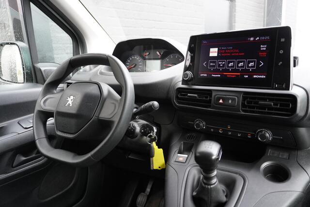 Peugeot PARTNER 1.2 PT 110PK Benzine! EURO 6 - Airco - Navi - Cruise - ¤ 11.900,- Excl.