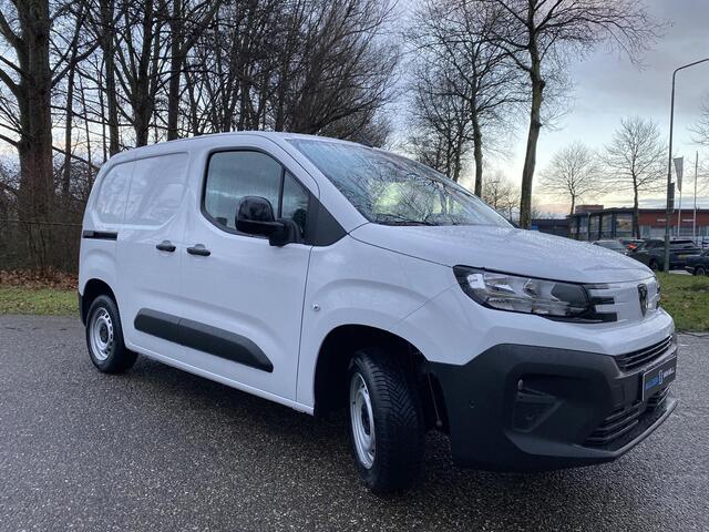Peugeot PARTNER e-Partner L1 50 kWh 136pk | 8 jaar garantie | NAVI | Multimedia | Apple Carplay | Android Auto | Achteruitrijcamera | Parkeersensoren voor en achter | Dode hoek detectie | Surround view | Licht- en regensensor | Mistlampen | Stuurwielbediening | Digital c