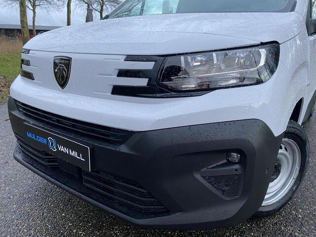 Peugeot PARTNER e-Partner L1 50 kWh 136pk | 8 jaar garantie | NAVI | Multimedia | Apple Carplay | Android Auto | Achteruitrijcamera | Parkeersensoren voor en achter | Dode hoek detectie | Surround view | Licht- en regensensor | Mistlampen | Stuurwielbediening | Digital c