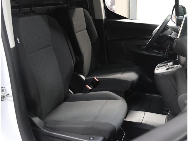 Peugeot PARTNER e-Partner 136PK L1 50 kWh | NIEUW!! | AUTOMAAT | AppleCarPlay/AndroidAuto | Armsteun | Stoel/Stuurverwarming | Camera | Climate Control | Cruise Control | Parkeersensoren |