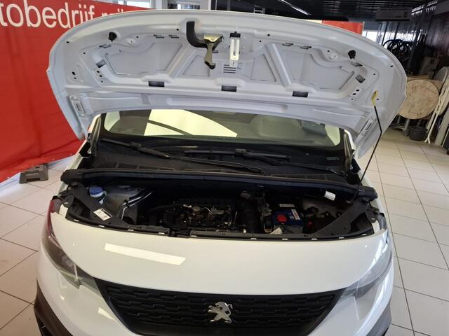 Peugeot PARTNER 1.2 Benzine Premium uitv., Airco, Navigatie