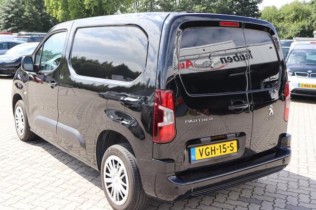 Peugeot PARTNER 1.5 BlueHDI Premium Automaat, Navigatie, Apple Carplay, Rechter zijdeur, 2 achterdeuren, Camera, Cruise control, Airco