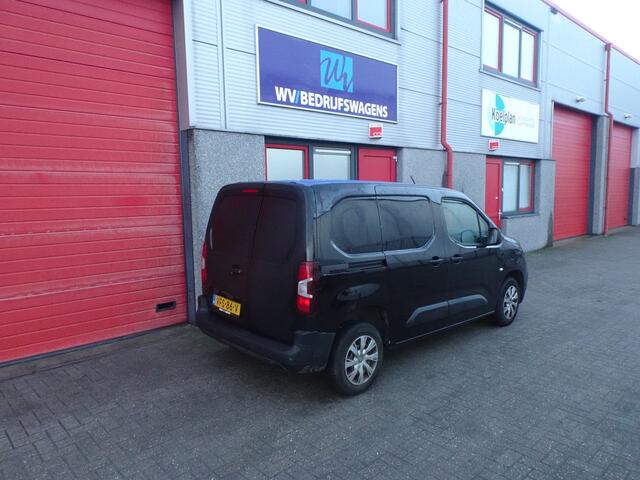 Peugeot PARTNER 1.5 BlueHDI Premium navi airco schuifdeur motor rookt !!!!!!!!!!!
