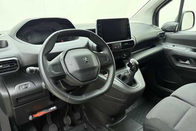 Peugeot PARTNER 1.5 BlueHDI Premium 100 PK | Handgeschakeld | 3-Zits | Betimmering | Airco | Cruise Control | Parkeersensor | Bluetooth | 1e eigenaar
