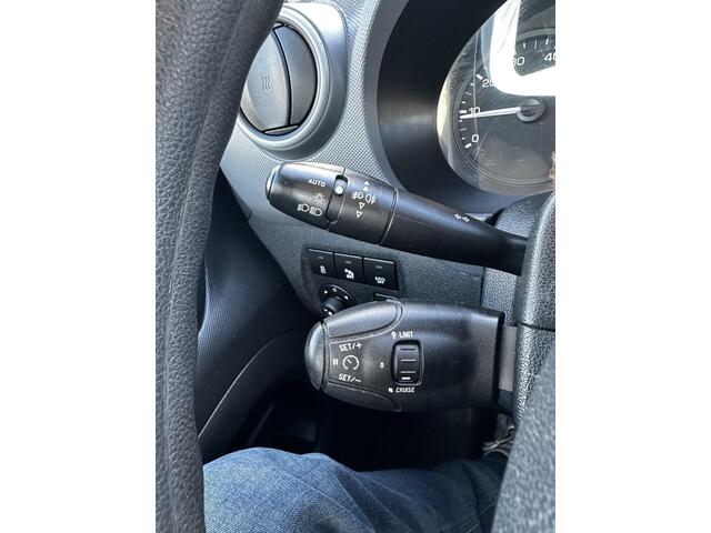 Peugeot PARTNER 120 1.6 BlueHDi 100 L1 Premium Pack S&S Navi | Cruise | Trekhaak | PDC | Bumpers in kleur