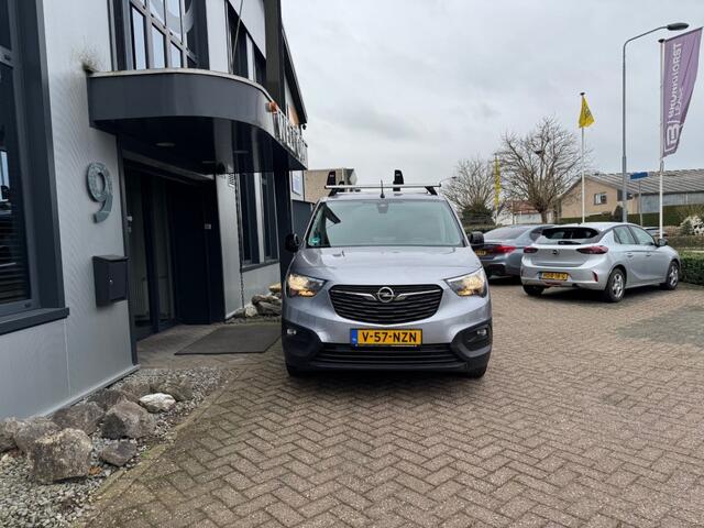 Peugeot PARTNER 1.5D 102PK 3-pers, Navi, Airco, Cruisecntrl, Schuifdeur, PDC,