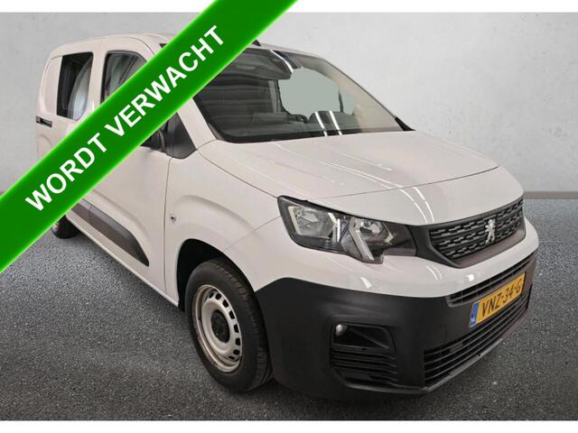 Peugeot PARTNER 1.2 Benzine 111PK Euro6 Premium / Airco / Navigatie / Cruise-ctr. / Schuifdeur + Raam / Radio multimedia / Apk 03-2026