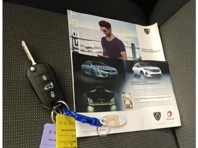 Peugeot PARTNER 1.2 Benzine 111PK Euro6 Premium / Airco / Navigatie / Cruise-ctr. / Schuifdeur + Raam / Radio multimedia / Apk 03-2026