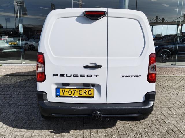 Peugeot PARTNER 1.5 BlueHDi 100pk S&S | Trekhaak | Navi | Sensoren v/a | Camera