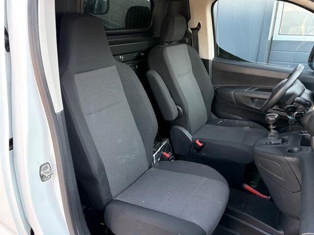 Peugeot PARTNER PREMIUM 1.5 BlueHDI 99PK Cruise / Airco / Carplay / Busslot / Bluetooth