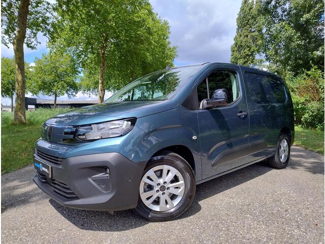 Peugeot PARTNER e-Partner L2 50 kWh 136pk | 8 jaar garantie | 0% financial lease | 3-zits | Houten afwerking laadruimte | Exterieur Pakket | 16 inch lichtmetalen velgen | Keyless Entry | Climate Control | Multimedia | Draadloze Apple Carplay en Android Auto | NAVI | Park