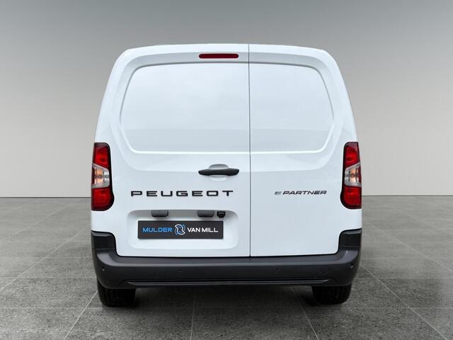 Peugeot PARTNER e-Partner L2 50 kWh 136pk | ACTIE | 8 jaar garantie | 0% financial lease | 3-zits | Houten afwerking laadruimte | ECO LED koplampen | Multimedia | Draadloze Apple Carplay en Android Auto | Achteruitrijcamera | Parkeersensoren voor en achter | Digital cock