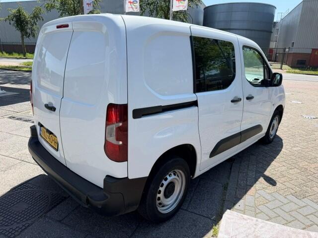 Peugeot PARTNER 1.2 PureTech Premium AIRCO I NAVI I PDC I MULTIMEDIA I 1e EIGENAAR I COMPLETE ONDERHOUDSHISTORIE