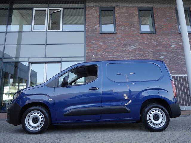 Peugeot PARTNER 1.5 BlueHDI Premium | Navigatie | Dab radio | Apple carplay/Android auto | Parkeersensoren achter | Houten laadvloer | Airco | 3 Zits