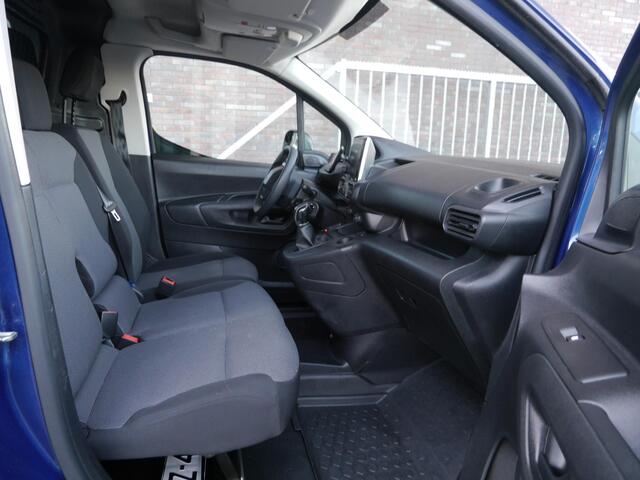 Peugeot PARTNER 1.5 BlueHDI Premium | Navigatie | Dab radio | Apple carplay/Android auto | Parkeersensoren achter | Houten laadvloer | Airco | 3 Zits