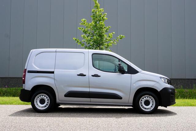 Peugeot PARTNER 1.5 BlueHDi 100 L1 in Topstaat ||MARGE geen BTW |1e eigenaar |Metallic |Cruise |Navigatie |Carplay |Android Auto |EURO6D |100 pk |Betimmering