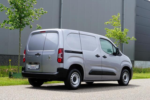 Peugeot PARTNER 1.5 BlueHDi 100 L1 in Topstaat ||MARGE geen BTW |1e eigenaar |Metallic |Cruise |Navigatie |Carplay |Android Auto |EURO6D |100 pk |Betimmering