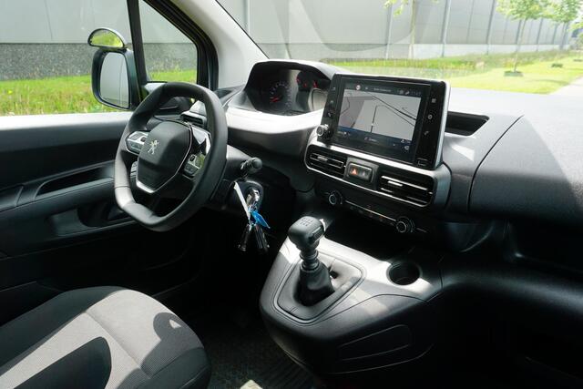 Peugeot PARTNER 1.5 BlueHDi 100 L1 in Topstaat ||MARGE geen BTW |1e eigenaar |Metallic |Cruise |Navigatie |Carplay |Android Auto |EURO6D |100 pk |Betimmering