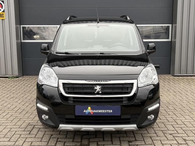 Peugeot PARTNER TEPEE 1.2 PureTech Active | Navi | Carplay | PDC | Airco | Cruise | Interesse? Bel of App naar: 06 30 51 05 90