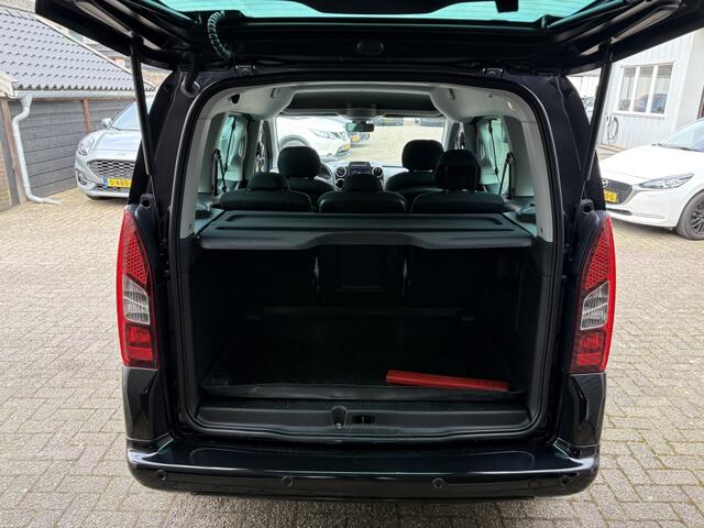 Peugeot PARTNER TEPEE 1.2 110pk Style Navigatie