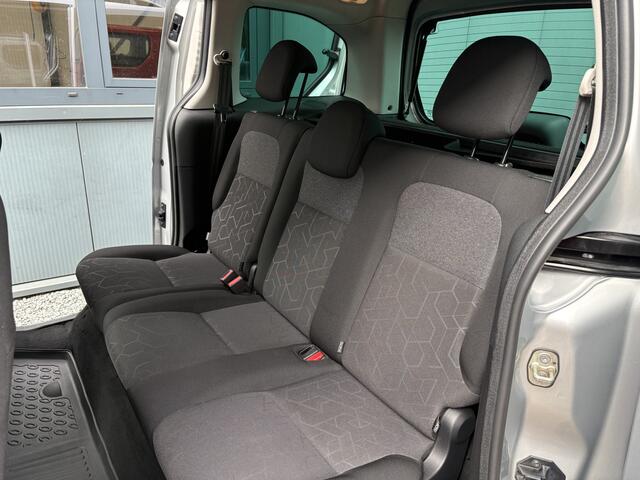 Peugeot PARTNER TEPEE 1.2 PureTech 110pk Active 2XSCHUIFDEUR/AIRCO/CRUISE/TREKHAAK