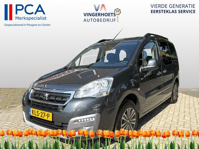 Peugeot PARTNER TEPEE 110 Pk Benzine Style uitvoering * Airco * Trekhaak * Cruise Control * 5-Persoons * Parkeersensoren * Vingerhoets; Vierde Generatie Eersteklas Service. Al meer dan 100 jaar een begrip in de Brabantse Kempen