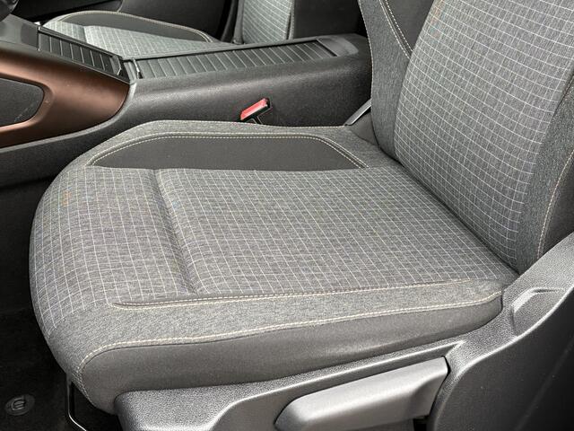 Peugeot Rifter 1.2 Puretech GT-Line Automaat | Navi | Carplay/Android | Trekhaak | Keyless | LED | Cruise & Climate Control | Interesse? Bel of App naar: 06 30 51 05 90