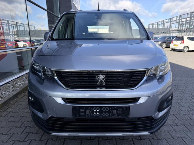 Peugeot Rifter 2+1 Rolstoelauto 1.2 Puretech Allure (Z.g.a.n. Rifter Automaat 2+1 Rolstoelauto!)