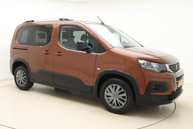 Peugeot Rifter 1.2 Puretech Allure | Apple carplay/Android auto | Navigatie via APP | Cruise control | Airco | Parkeersensoren achter |