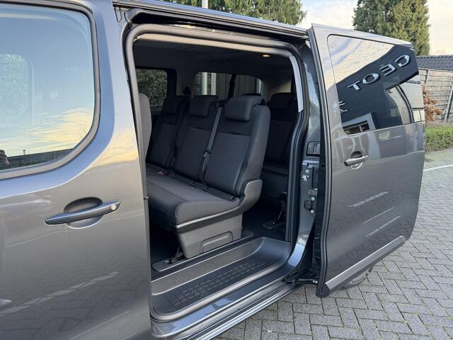 Peugeot Traveller e-Traveller Long 75 kWh 136PK Automaat Navigatie, Achteruitrijcamera, Adaptieve Cruise Control, Stoelverwarming, Stuurwielverwarming, Apple Carplay, Android Auto