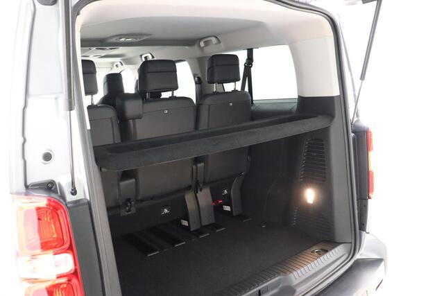 Peugeot Traveller 2.0 BlueHDi Business VIP Long S&S 180 PK | Automaat | Luxe uitvoering | 7 Zitplaatsen | Lederen bekleding | Elektrische schuifdeuren | Sidebars | Trekhaak | VOL opties