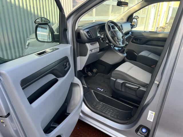 Peugeot Traveller 1.5 BlueHDi XL Marge BTW en BPM vrij!! Airco Cruise controle Navigatiesysteem Personenvervoer 8-Persoons Parkeerhulp achter Apple carplay 1e eigenaar Euro 6 Bpm en Btw vrij voor particulier