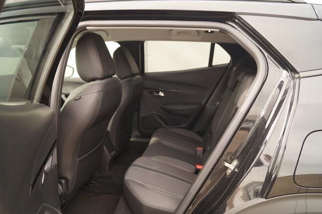 Peugeot e-2008 EV Allure Pack 50kWh -ECC-PDC-CAM-DAB-