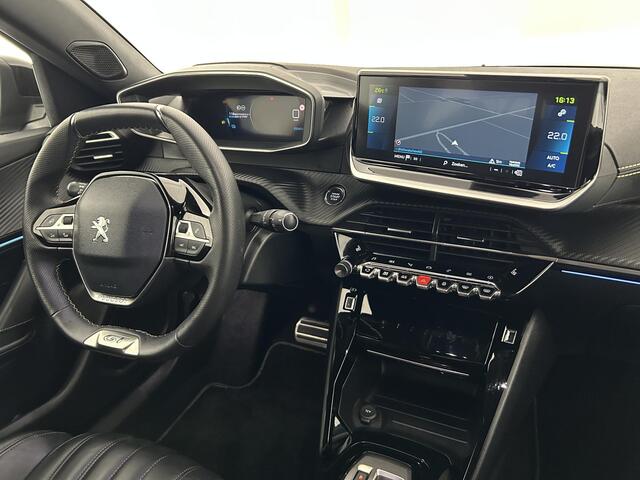 Peugeot e-2008 EV 136pk GT 50 kWh Leder Stoelverwarming Camera Navigatie