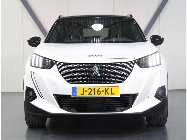 Peugeot e-2008 GT 50kWh 136PK | 1ste eigenaar | 3 FASE | Alcantara/LEER | AppleCarplay/Android Auto | StoelVerwarming | 18"LMV | Dodehoekdetectie | Camera | LED lampen | Keyless | Adaptive Cruise Control | Climate Control | Camera | FULL LED | Two-Tone | Sfeerverlichtin