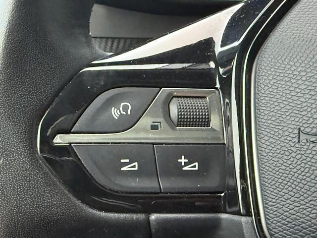 Peugeot e-2008 BWJ 2020 EV Allure 136 PK 50 kWh PANODAK | FULL LED | HALF LEDER | 360 CAMERA | CARPLAY | ANDROID | NAVI | CLIMA | CRUISE | LMV | PDC