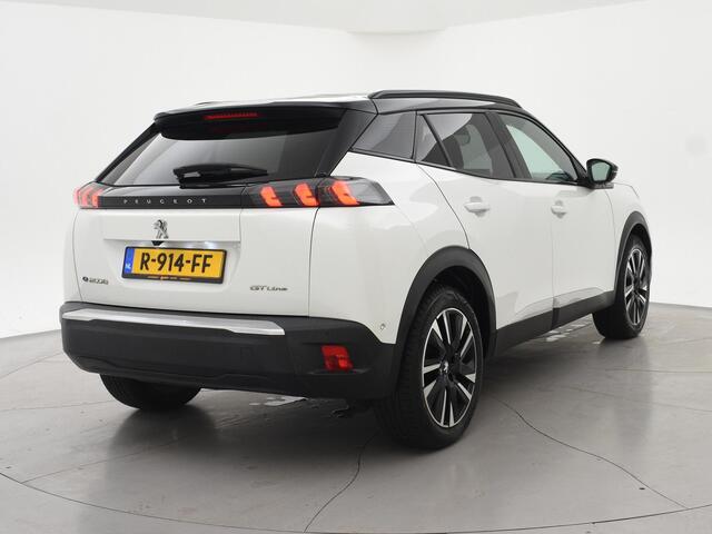 Peugeot e-2008 EV GT 50 kWh 3-FASE + ADAPTIVE CRUISE | STOELVERW. | 18 INCH | LED | APPLE CARPLAY | CAMERA