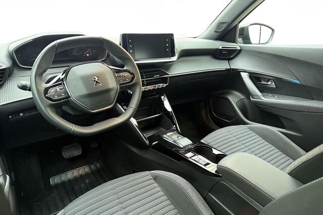 Peugeot e-2008 EV Style 50 kWh Navigatie | Apple Carplay/Android Auto | Camera | Climate en cruise control