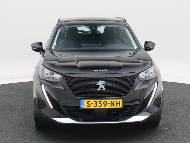 Peugeot e-2008 EV Active Pack 50 kWh 136 Pk | Adaptive Cruise | Camera | Keyless | Stoelverwarming | LED | 17 Inch | 57.313 Km