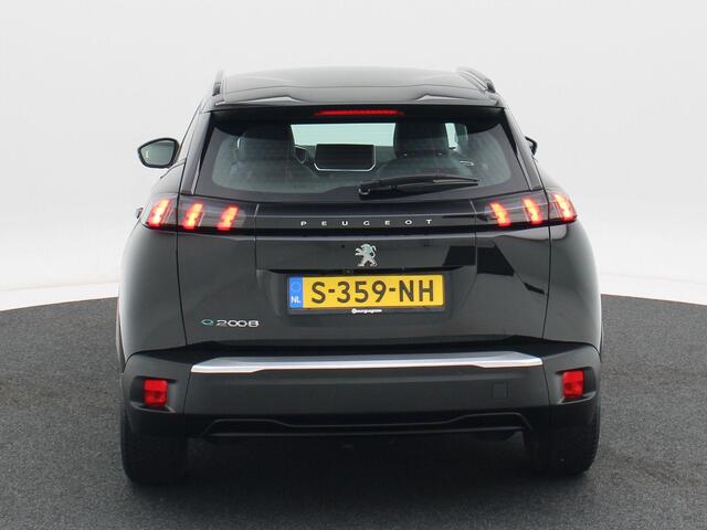 Peugeot e-2008 EV Active Pack 50 kWh 136 Pk | Adaptive Cruise | Camera | Keyless | Stoelverwarming | LED | 17 Inch | 57.313 Km