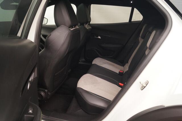 Peugeot e-2008 EV GT 50kWh -NAVI-ECC-PANO-LED-