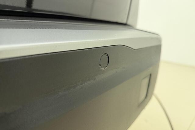 Peugeot e-2008 EV Allure Avantage 54 kWh | 406Km WLTP | Navigatie | Start/Stop Knop | Cruise Control | Draadloze Apple Carplay & Android Auto | Parkeer Camera Achter | DAB+ |