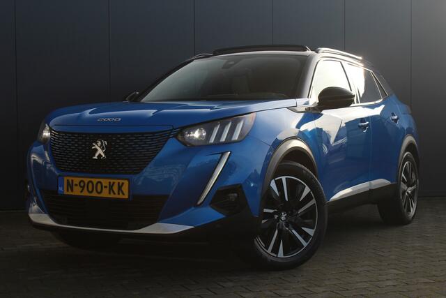 Peugeot e-2008 EV GT Pack 50 kWh | Incl. 12 maanden garantie | Voorstoelen verwarmd | Cruise control | Panorama dak | Airco | Navigatie | Dodehoekdetectie | DAB | Lichtmetalen velgen | Achteruitrijcamera | Parkeersensoren | Climate control | Zwarte hemelbekleding