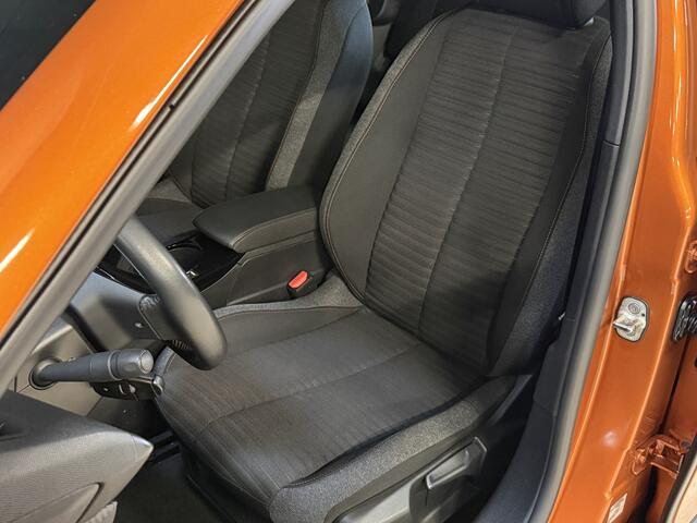 Peugeot e-2008 EV Blue Lease Active 50 kWh | Camera | Navi | LED