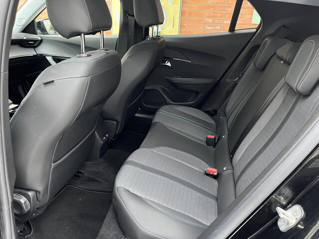 Peugeot e-2008 EV Allure Pack 50 kWh | Stoelverwarming | Carplay/Android Auto |